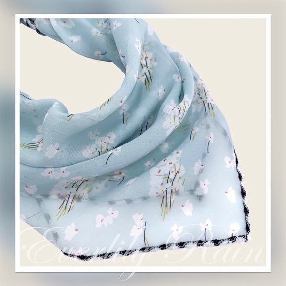 FACE MASK SALE! Floral Convertible Scarf Face Mask - Picture 6 of 13